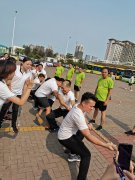 參加集團(tuán)“五一”拔河比賽